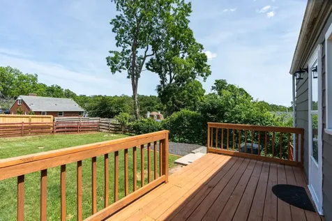 123 Fraser Lane Staunton VA 24401