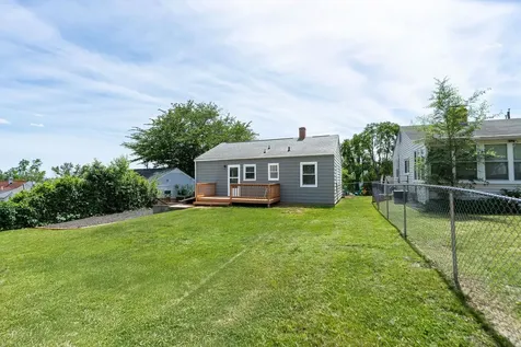 123 Fraser Lane Staunton VA 24401