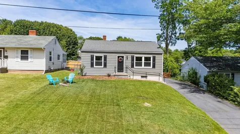 123 Fraser Lane Staunton VA 24401