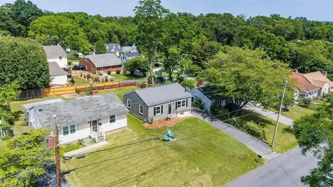 123 Fraser Lane Staunton VA 24401