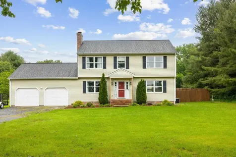 701 Horseshoe Circle Stuarts Draft VA 24477