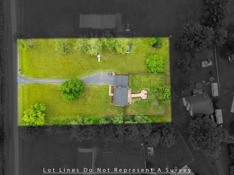 701 Horseshoe Circle Stuarts Draft VA 24477