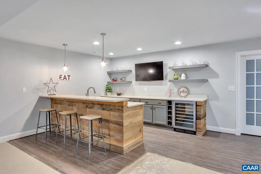 923 Marsh Lane Charlottesville VA 22903