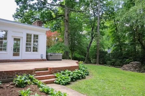 645 Cherry Avenue Waynesboro VA 22980
