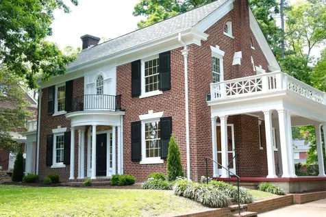 645 Cherry Avenue Waynesboro VA 22980