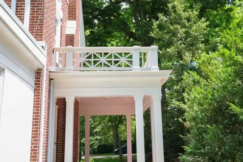 645 Cherry Avenue Waynesboro VA 22980