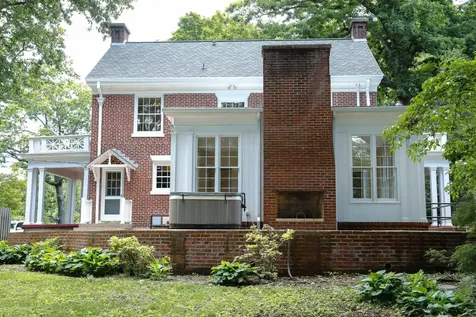645 Cherry Avenue Waynesboro VA 22980