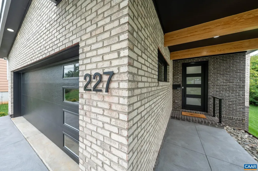 320a 11th Street NE Charlottesville VA 22902