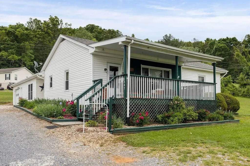 2347 Old Buena Vista Road Buena Vista VA 24416