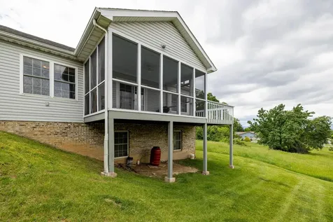 139 Emerald Drive Harrisonburg VA 22801