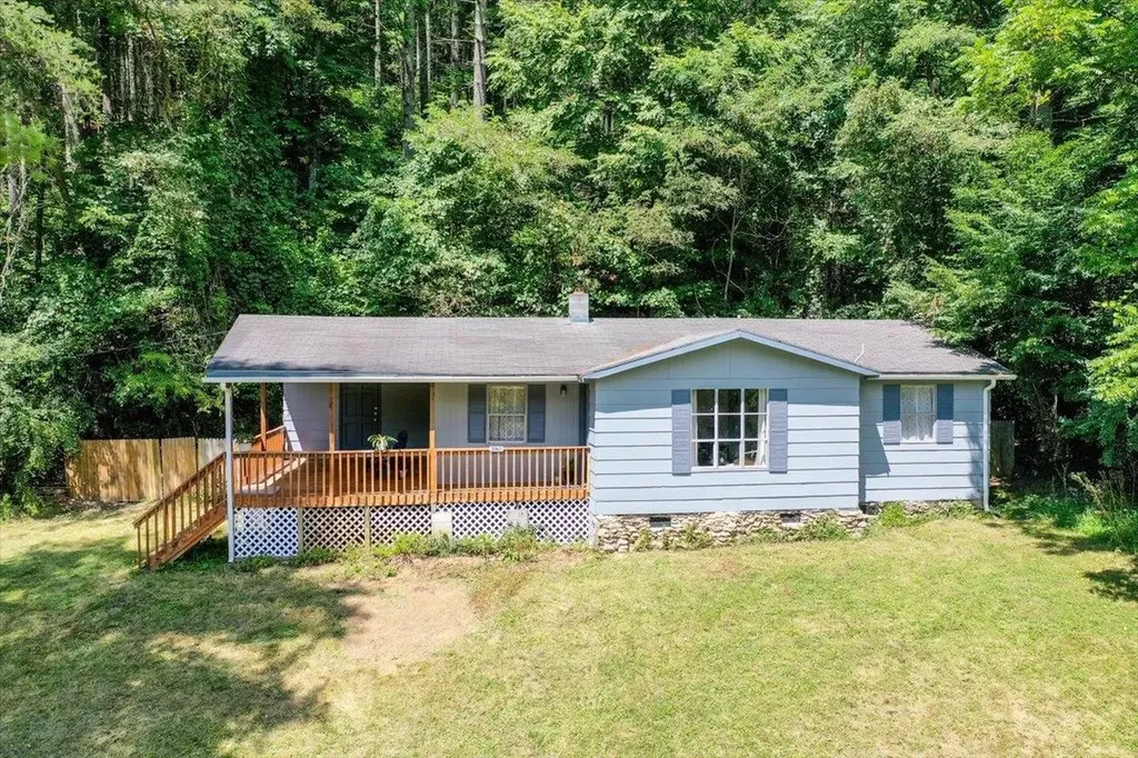 2063 Pedlar River Road Amherst VA 24483