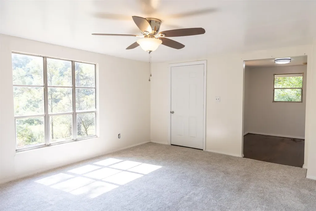 2063 Pedlar River Road Amherst VA 24483