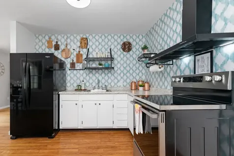 208 Thomas Street Staunton VA 24401