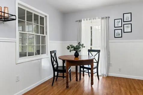 208 Thomas Street Staunton VA 24401
