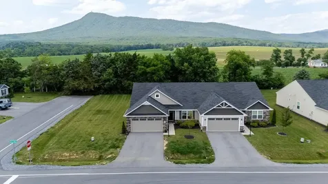 57 South Peak Drive Mcgaheysville VA 22840