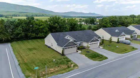 57 South Peak Drive Mcgaheysville VA 22840