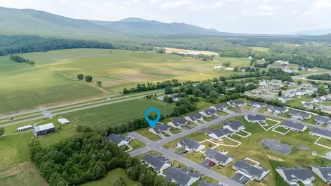 57 South Peak Drive Mcgaheysville VA 22840