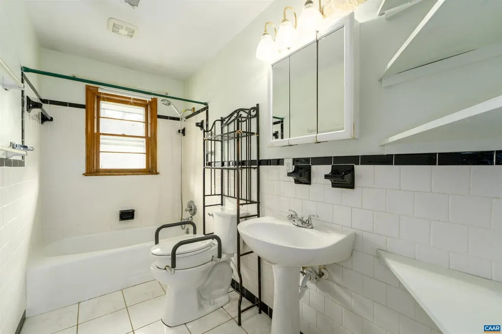 1160 Pen Park Lane Charlottesville VA 22901