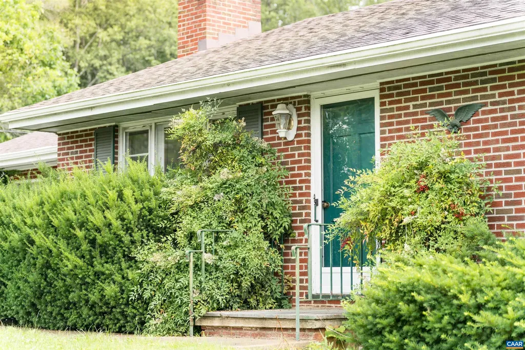 1160 Pen Park Lane Charlottesville VA 22901