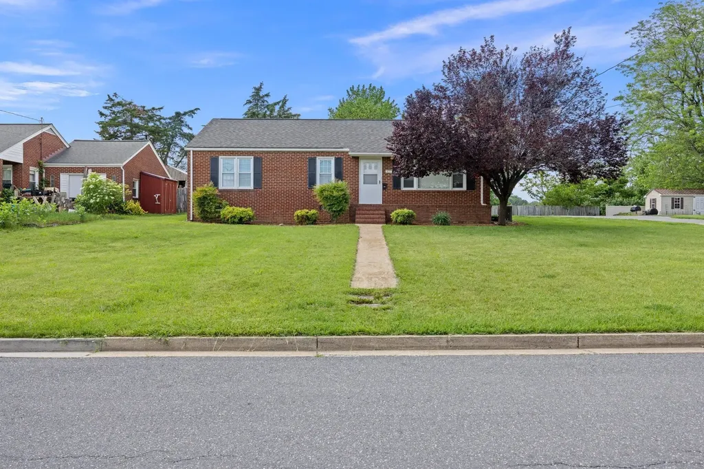 475 Hartman Drive Harrisonburg VA 22802