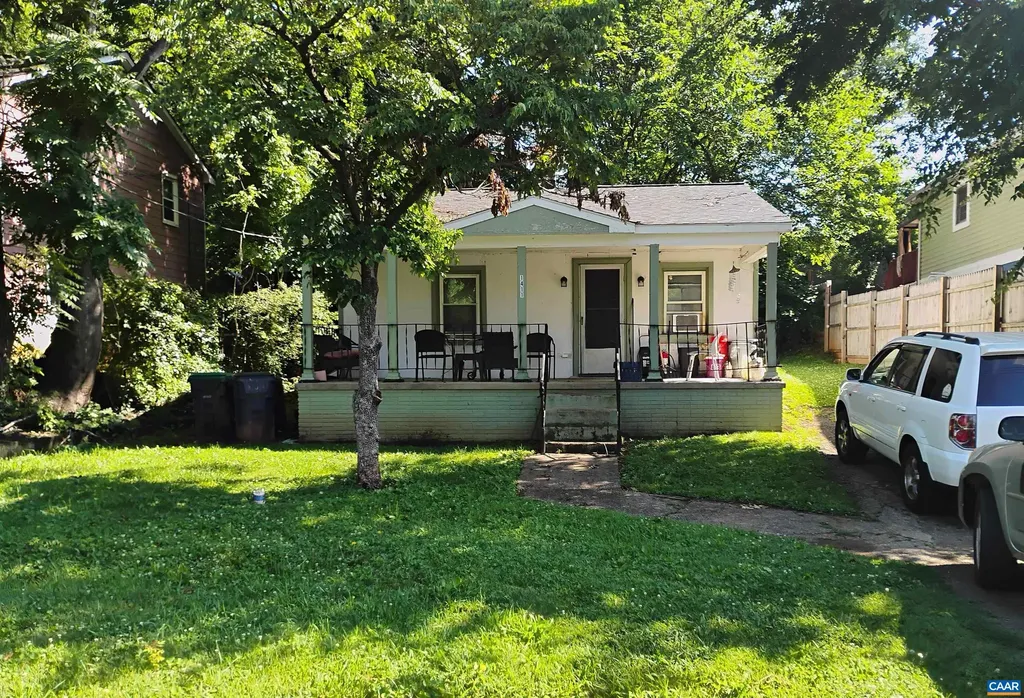 1411 Vine Street Charlottesville VA 22902