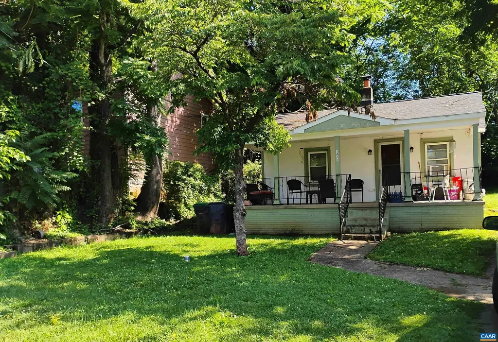 1411 Vine Street Charlottesville VA 22902