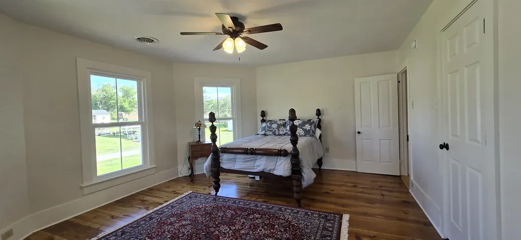 242 1st Street Broadway VA 22815