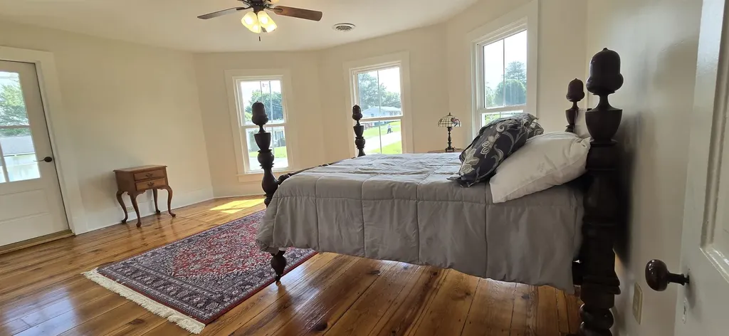 242 1st Street Broadway VA 22815