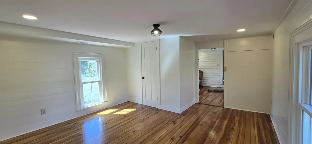 242 1st Street Broadway VA 22815