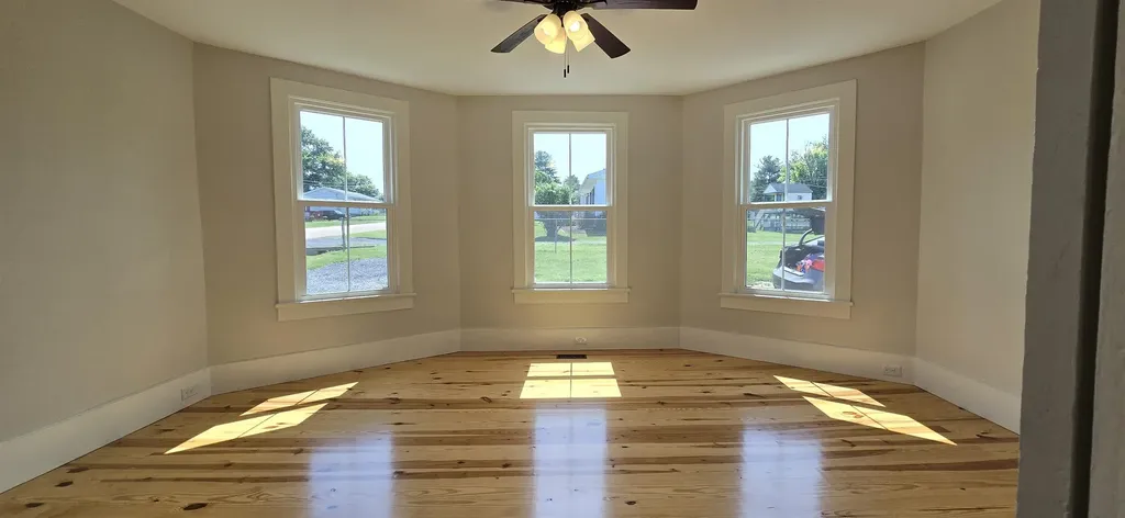 242 1st Street Broadway VA 22815