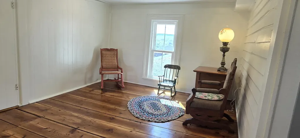 242 1st Street Broadway VA 22815