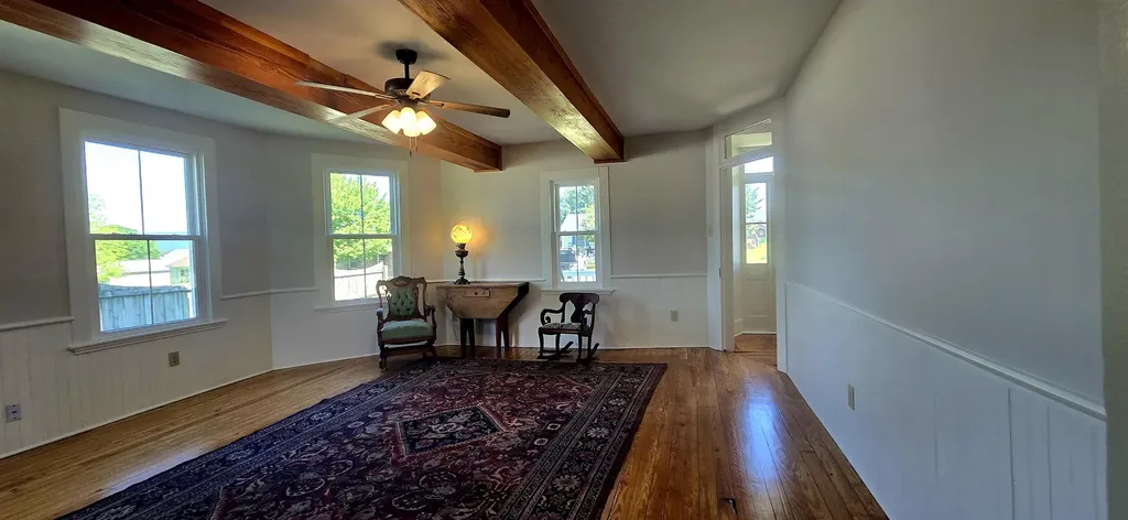 242 1st Street Broadway VA 22815