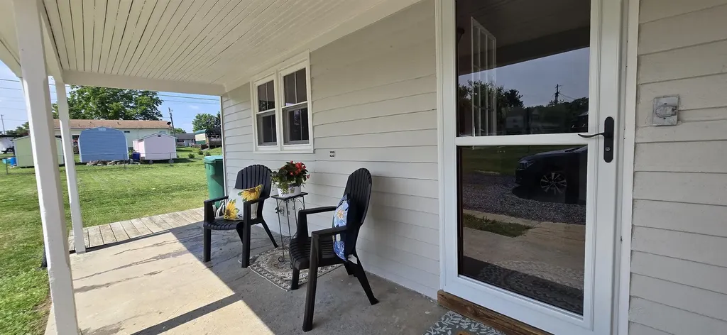 242 1st Street Broadway VA 22815