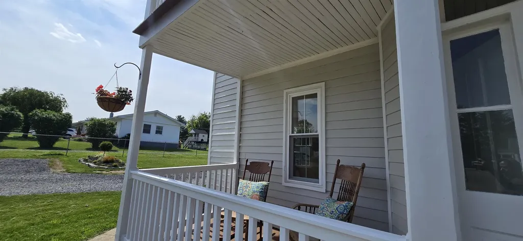 242 1st Street Broadway VA 22815