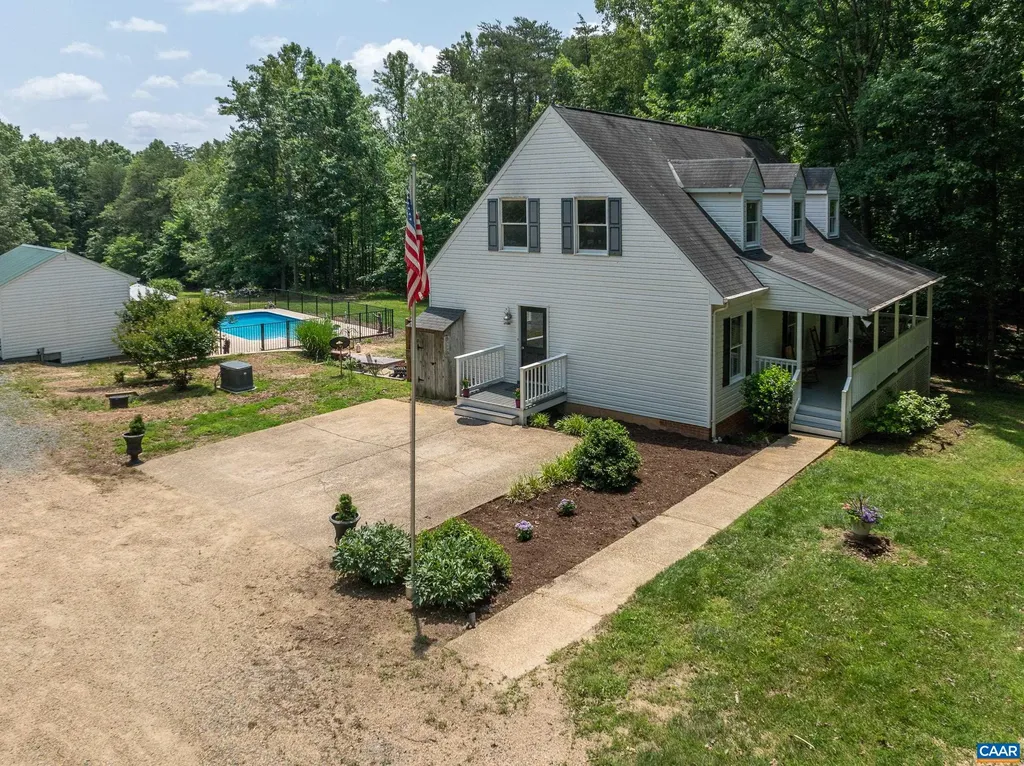 1505 Running Deer Drive Keswick VA 22947