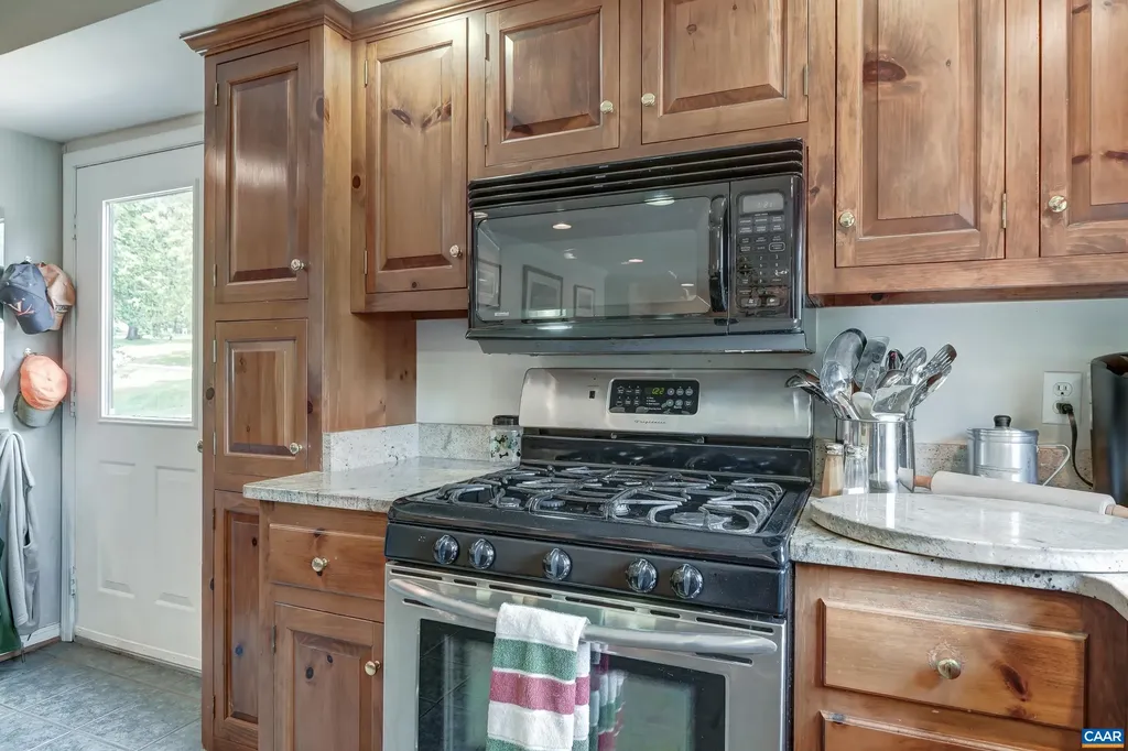 1505 Running Deer Drive Keswick VA 22947