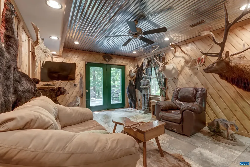 1505 Running Deer Drive Keswick VA 22947