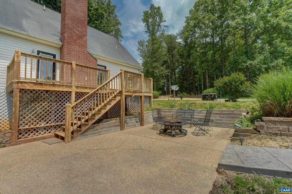 1505 Running Deer Drive Keswick VA 22947