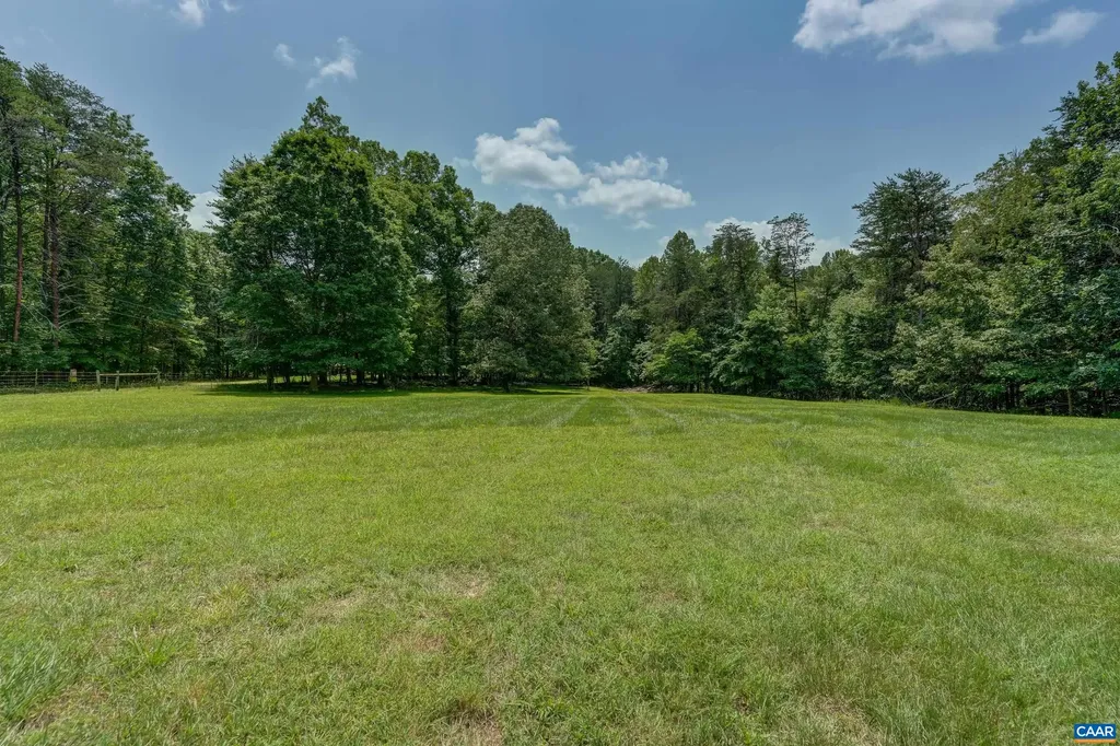 1505 Running Deer Drive Keswick VA 22947