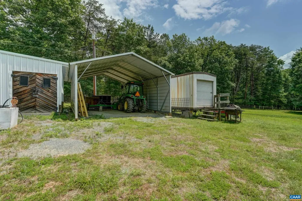 1505 Running Deer Drive Keswick VA 22947