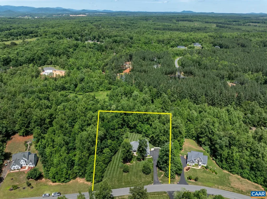 527 Hancock Drive Ruckersville VA 22968