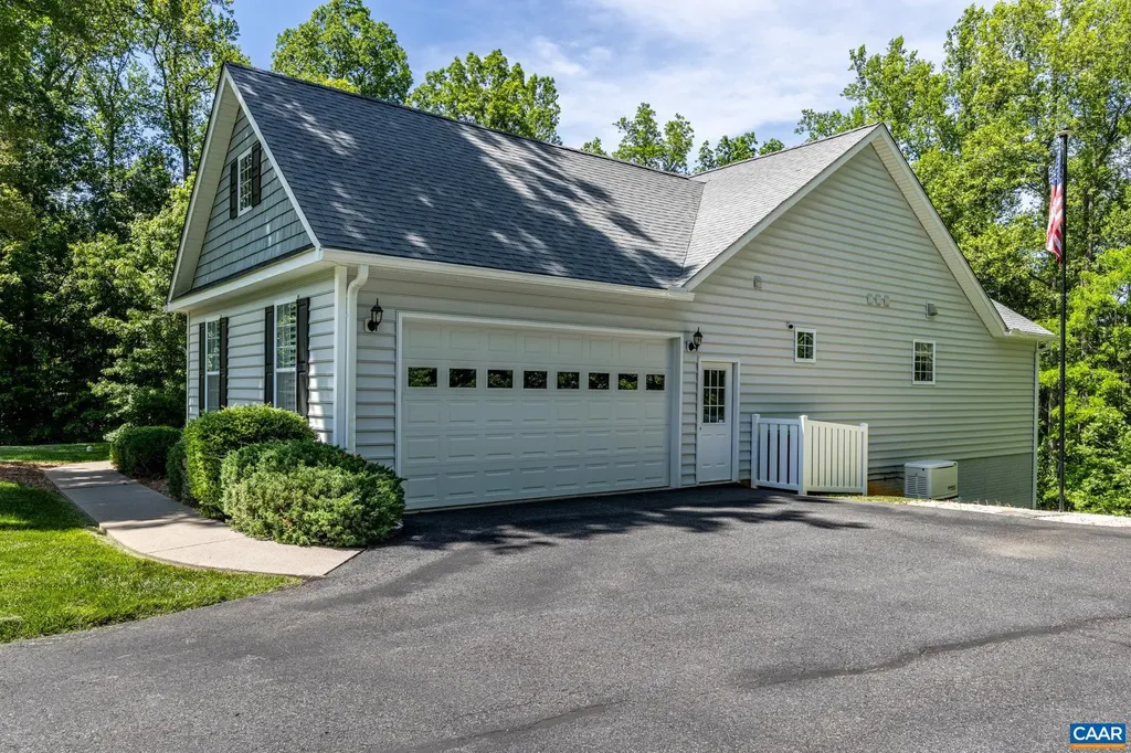 527 Hancock Drive Ruckersville VA 22968