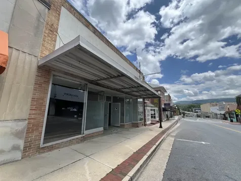 411 Main Street W Waynesboro VA 22980