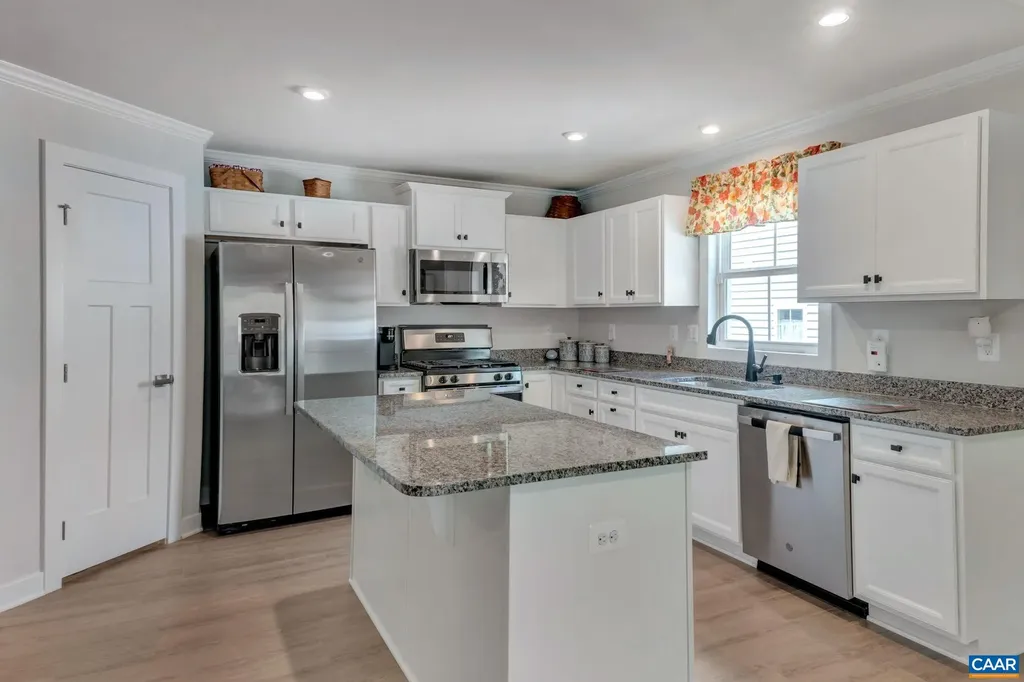 78 Archer Drive Palmyra VA 22963