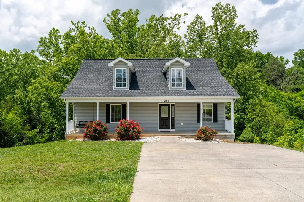 266 Locustdale Loop Shenandoah VA 22849