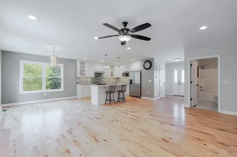 266 Locustdale Loop Shenandoah VA 22849
