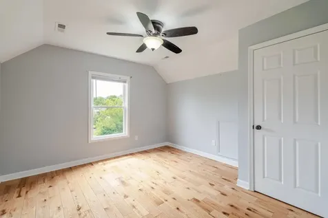266 Locustdale Loop Shenandoah VA 22849