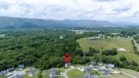 266 Locustdale Loop Shenandoah VA 22849