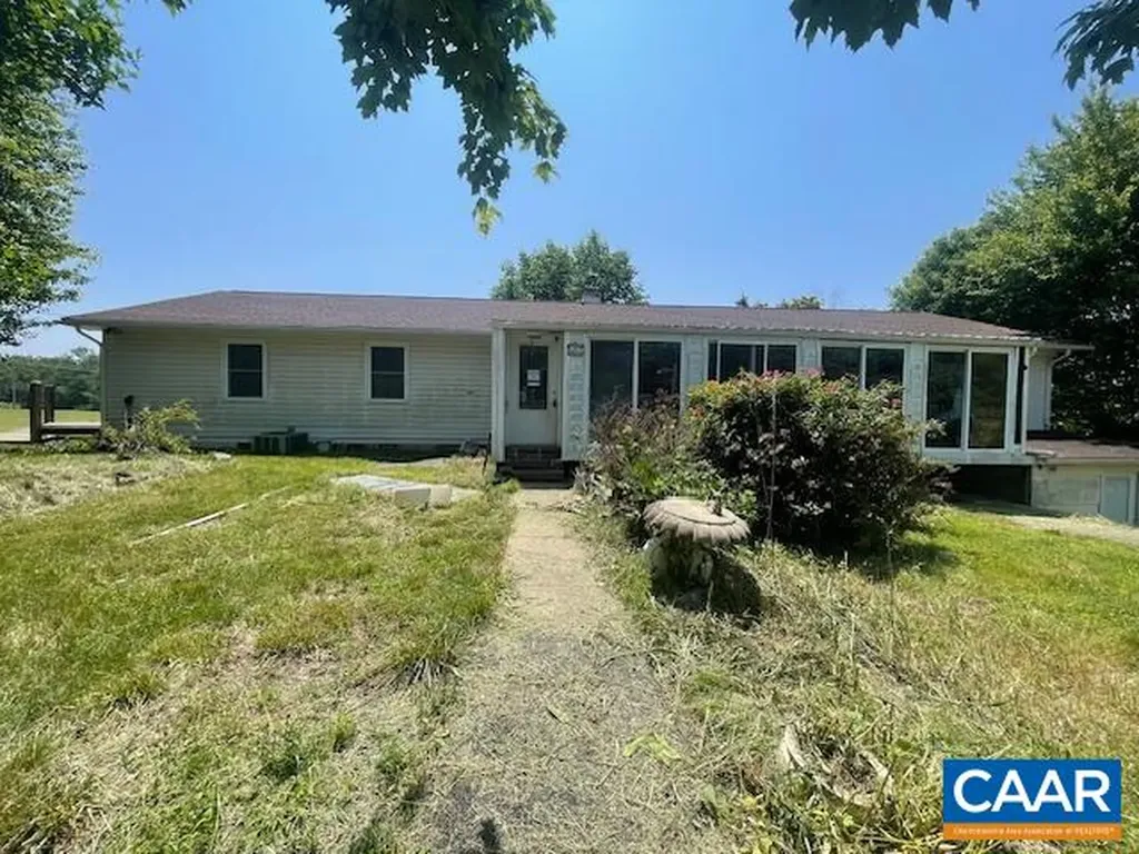 986 Celt Road Stanardsville VA 22973