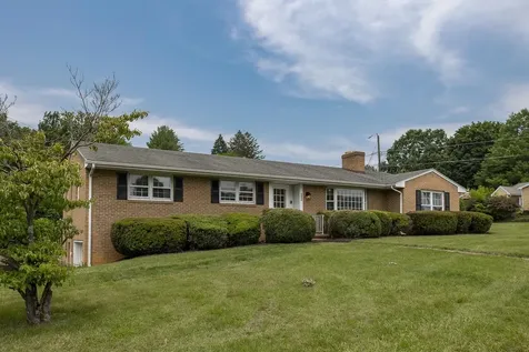 1002 Coalter Street Staunton VA 24401